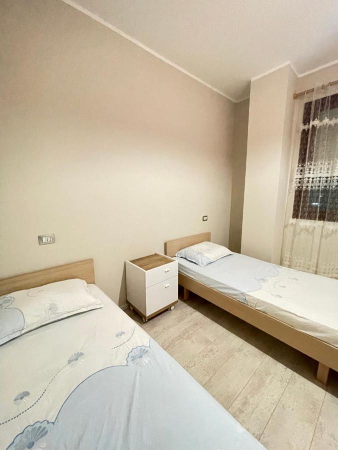 דורס Mediterranean Sea Apartment City Center מראה חיצוני תמונה